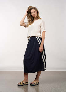 Madly Sweetly 1: Linear Skirt - Navy
