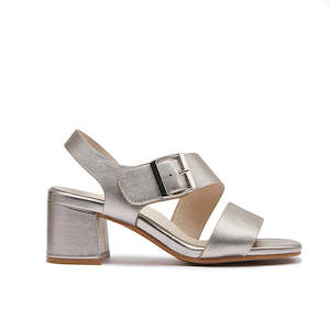 Sandals: Vibe /  Plantinum