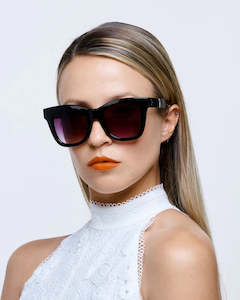 Sunglasses: Crush - Black