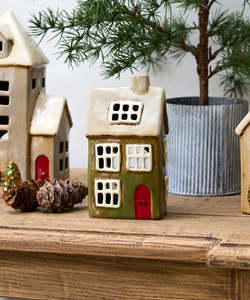 Homeware: Alsace Tea Light House Christmas Green