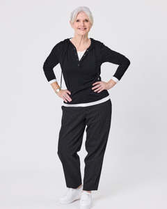 Lemon Tree: Aina  Top / Black