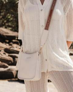 Louenhide: Parker Logo Phone Bag - Vanilla