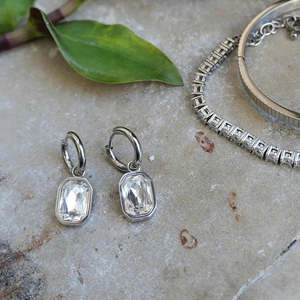Earrings / Creole  w/big clear crystal