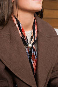 Antler: Pleated Pearl Bow Fasten Neck Tie - Jardin
