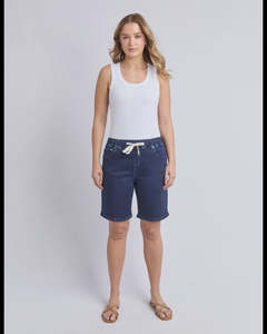 Gabby Bermuda Short / Dark Indigo
