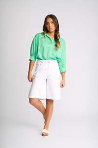 Zuri Short / White Denim