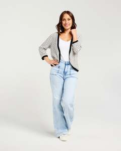 Zafina: Quinn Cardi - Ebony Fleck