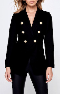 Wardrobe Staples: The Signature Blazer