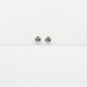Studs: 4mm Ball Studs