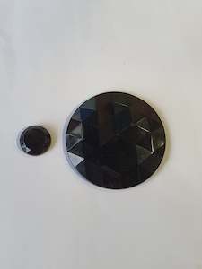 Jewels Nt: Round Black Faceted Jewels O