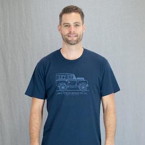 Mens Vintage: Land Rover Blues Mens T-Shirt