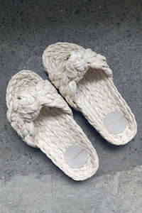 Estilo Emporio Tango Raffia Slide - Snow