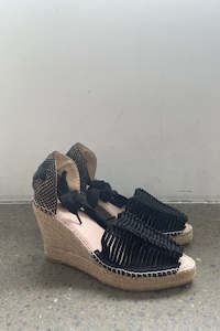 Estilo Emporio: Estilo Emporio El Cordon Wedge - Black