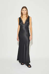 Party: Maison Essentiele Vintage Maxi - Black
