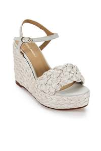 Estilo Emporio Carrie Raffia Braided Wedge - Natural