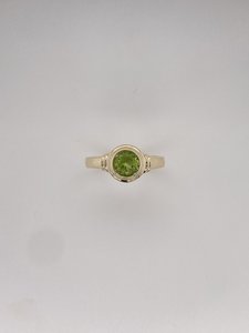 Products: Gold Peridot Ring - Global Diamonds