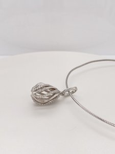Products: Diamond Twist Drop Pendant - Global Diamonds