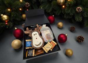 Christmas Candles: The Wooden Reindeer Candle