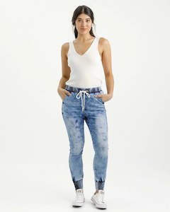 Home Lee: Weekender Jean / Snow Wash
