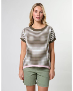 Tops: Laneway Top / Khaki & White