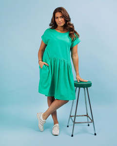 Sunset Hour Solid Dress / Gumdrop Green