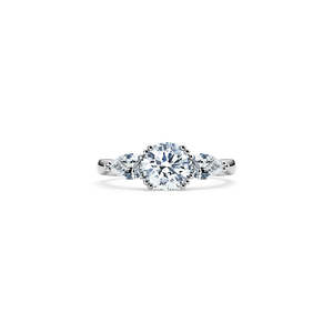 Skagi Diamond Ring Platinum