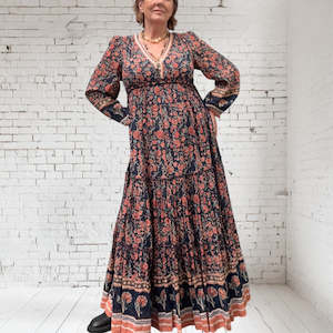 M.A.B.E Dress Size M