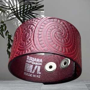 Sale: Kiriawa Leather Wristband Size M/L