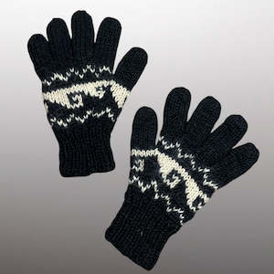 Accessories: ‘Adventure is out there’ Gloves Size M-L