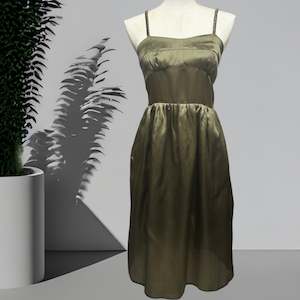 Designer: Harris Taper Dress Size 8