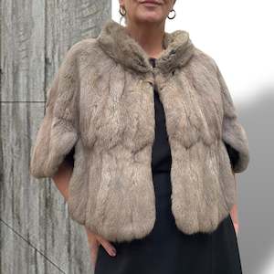 N Z Made: Melody Stole Size M