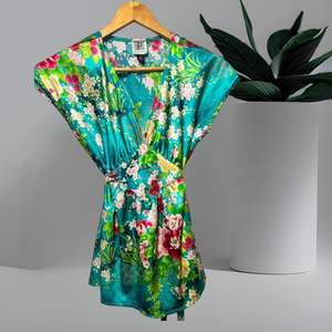 Lillian Y2K top Size 10