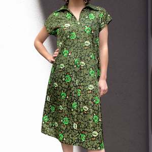 Sale 1: Nanette Retro Dress size 10-12