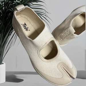 Designer: Tabi Shoes size W 9.5    M 8