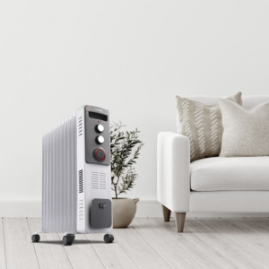 Heating: 2400W 11 Fin Oil Column Heater with Timer & Fan