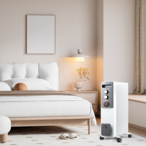 Heating: 1900W 7 Fin Oil Column Heater with Timer & Fan