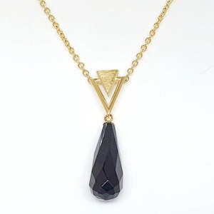 Frontpage: Chelsea Pendant Necklace