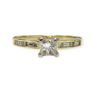 Products: Diamond 0.70ct Ring in 18K Yellow Gold