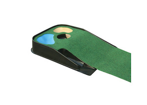 Other Golfing Gear: Masters Hazard Deluxe Putting Mat