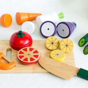 Gift Basket: Wooden Pretend Playing -Food
