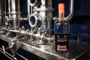 Frontpage: Peach Vodka