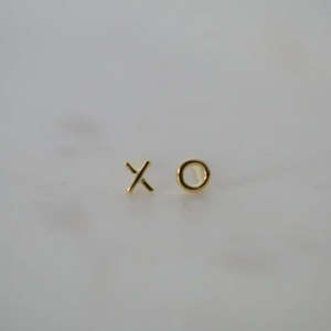 Sophie XO Studs - Gold