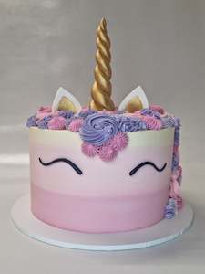 Cakes: Classic Unicorn Cake