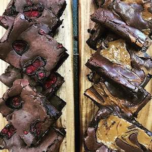 Cakes & Cookies: Salted Caramel Brownie