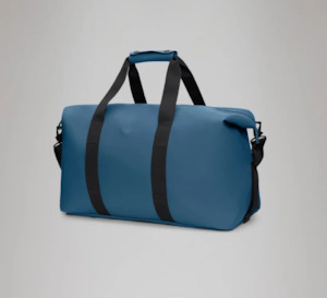 Rains: RAINS Hilo Weekend Bag PULSE
