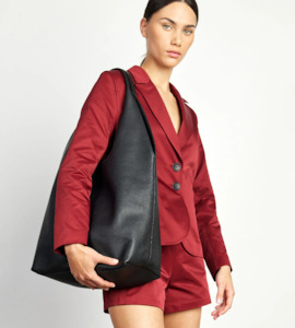 Knox Shoulder Bag Black