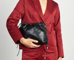 Ellis Shoulder Bag Black Softie