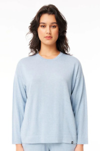 Huffer Spring 2024: Huffer Merino Neve Crew Hazy Blue