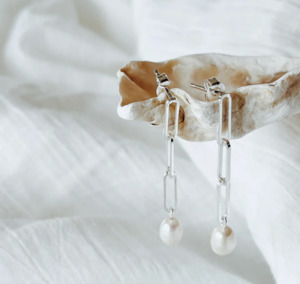 Jewellery: Amato Pearl Earring 925 Sterling Silver