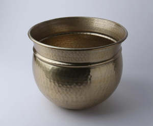 Home Decor: Aluminium Oval Planter Round - Small
